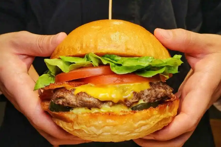 美式牛肉汉堡牛肉汉堡美式汉堡图片美式牛肉汉堡图片手工牛肉汉堡美式