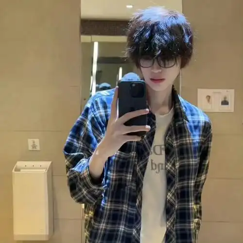 商师话题##男生头像#帅气的男生头像快来挑选吧～  (来源/小狗saee