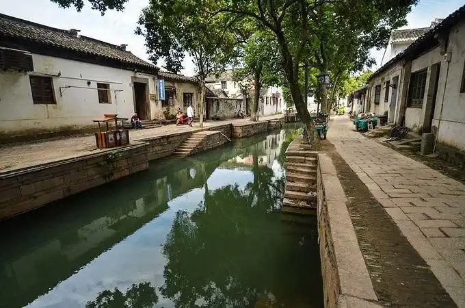 这个冬天和小虎在苏州,感受水乡古镇的静谧