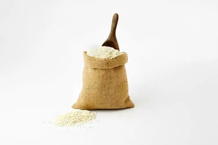 灰底一袋长糯米一包长糯米米粒长糯米一堆长糯米木勺