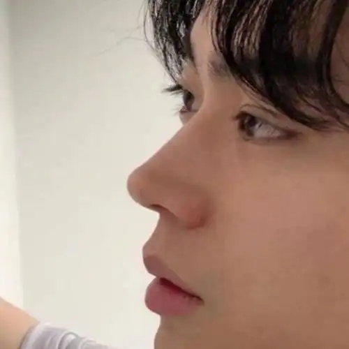 男生头像丨目光所及 万千欢喜