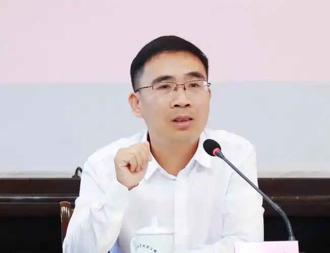 合江县召开文艺人才创作工作座谈会