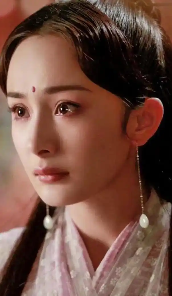 让人心疼的女明星古装泪妆哭戏图片