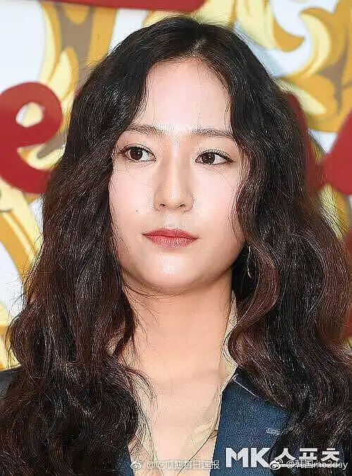 郑秀晶胖了竟然占过热搜第一?