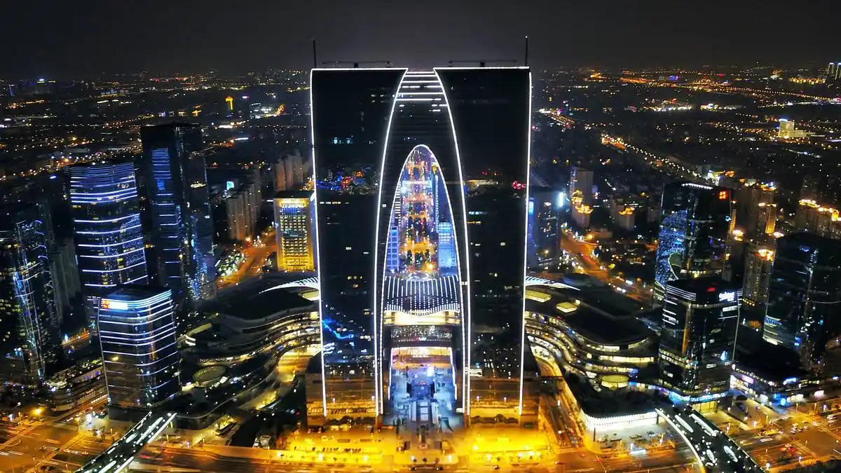 中国的世界第一门,不仅是苏州的新大门,更是世界看中国的新大门