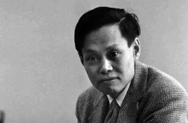 物理学家杨振宁:我放弃中国国籍后,父亲直到临终时都没原谅我_美国_事