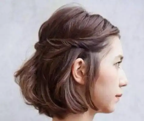 三分钟搞定五款短头发梳小辫教程 剪短发的女孩别被长扎发误导了_发型