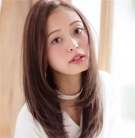 中长内扣发型内扣梨花头图片