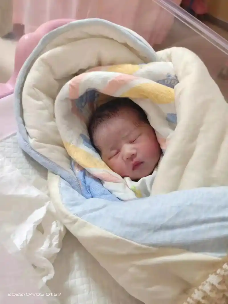 女儿你是最棒的919191给我生了那么可爱的两个小外孙女,外 - 抖