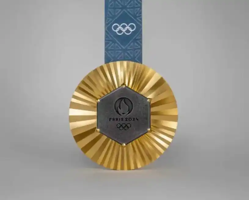 龙行龘龘冠福气 #巴黎奥运会奖牌设计理念 #孙颖莎王楚钦  - 抖音