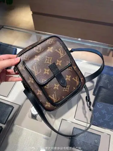 lv新款男士相机包