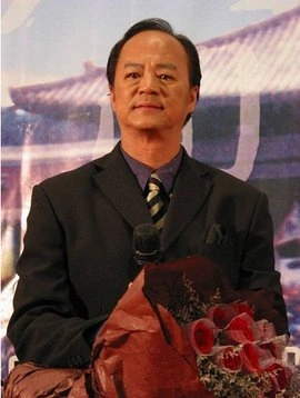 是根据琼瑶小说《天上人间》改编的一部古装言情剧,由李平,丁仰国执导