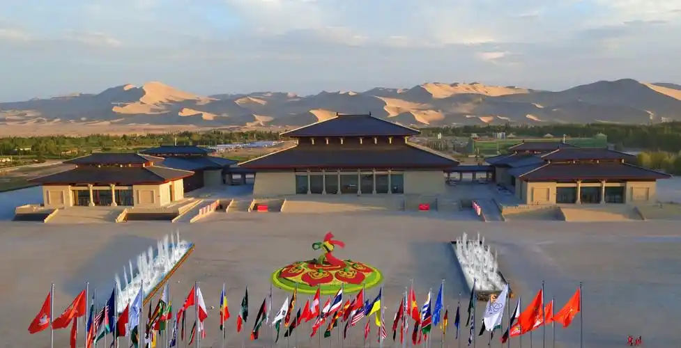 敦煌市以优异成绩通过国家卫生城市复审