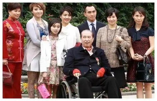 大清都亡了为什么赌王何鸿燊还能娶4个老婆其原因让人羡慕