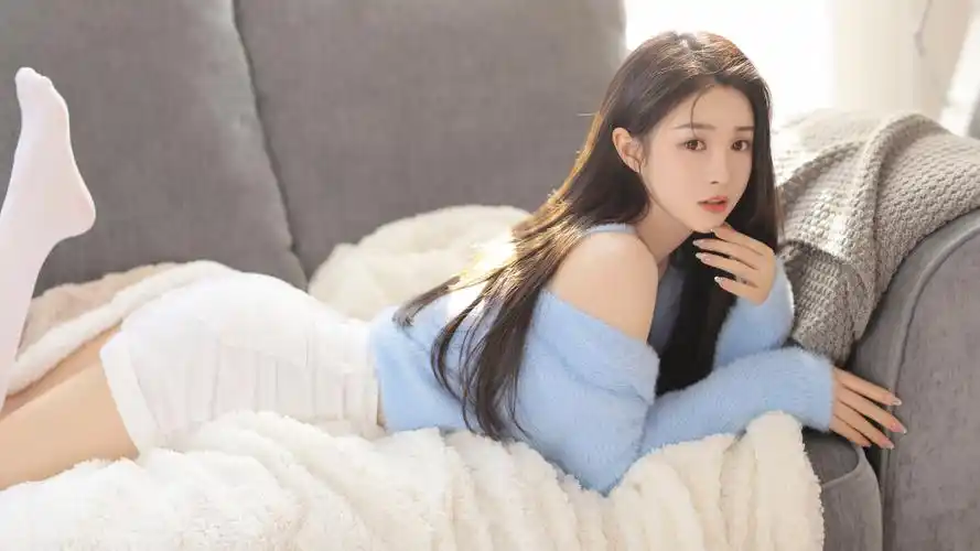 居家好看身材美女美腿高清壁纸