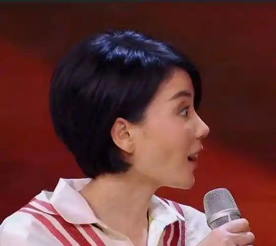 原创《幻乐之城》窦靖童:我妈妈叫我来的!王菲:胡说!全场观众笑了