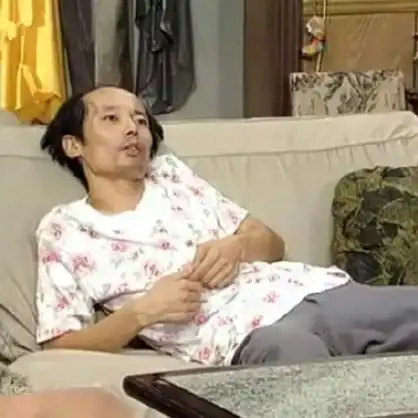 葛优掐人中坚持住图片