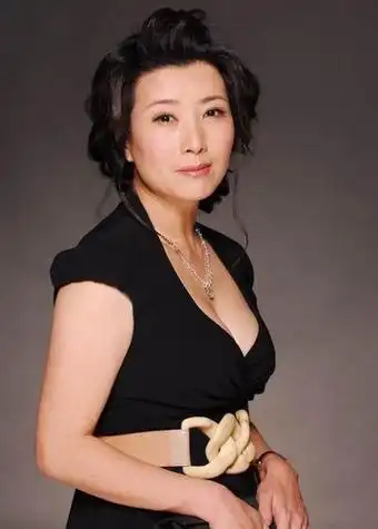 歌唱演员王静,演员王静个人资料图(歌星王静个人资料简历)