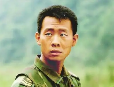 张译在电视剧《士兵突击》中饰演史今