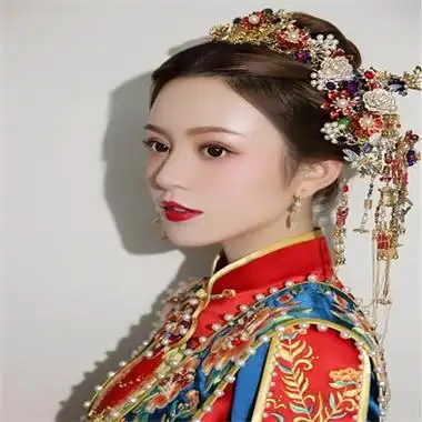 高贵典雅婚纱礼服女生真人头像图片