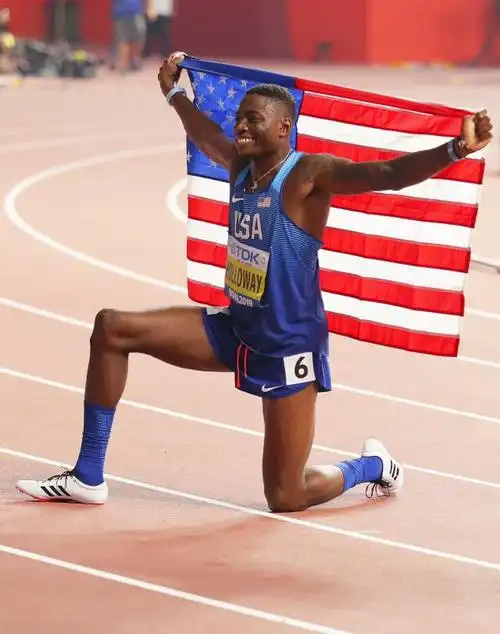 多哈田径世锦赛:美国选手霍洛韦夺冠男子110米栏(2)