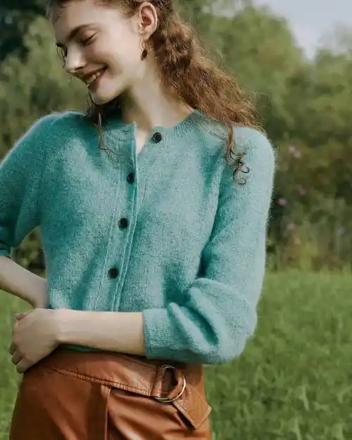 棕褐色才是秋冬的富贵色,透着丝丝暖意!