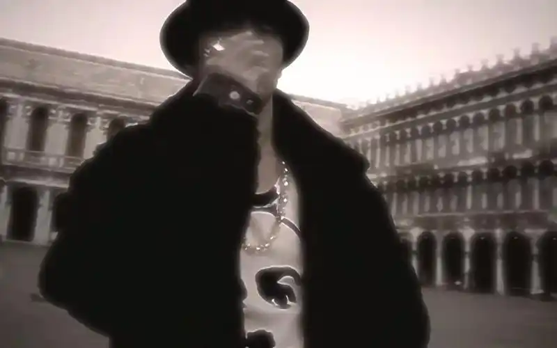 黑色毛衣-周杰伦(无伴奏版)