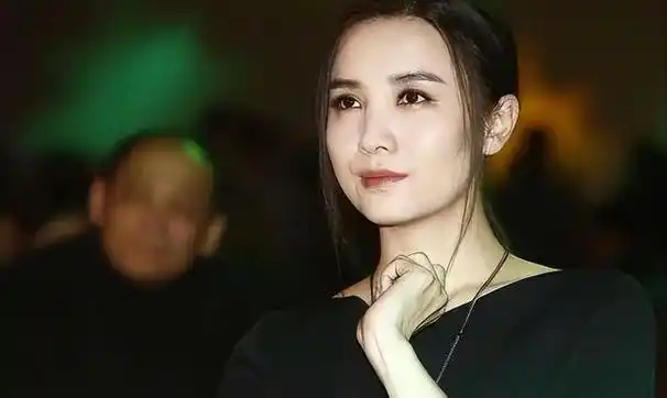 善恶终有报42岁无人敢娶的宋佳早已经活成了一个笑话