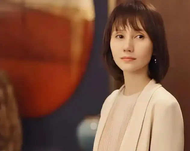 回顾袁泉:6根钢钉1根钢条,也阻挡不了她对演戏的热情