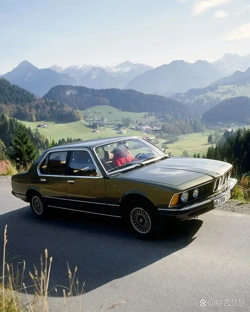 历代宝马7系集合 你最喜欢拿一代 11566第一代宝马7系(e23)1977年