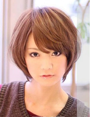 国字脸适合什么刘海发型