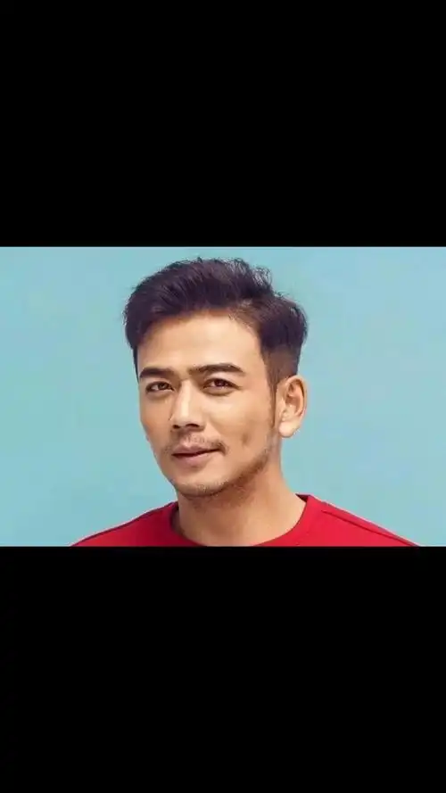 37岁型男杨烁,"隐藏"了9年的老婆,竟然是我们熟悉的童年女神