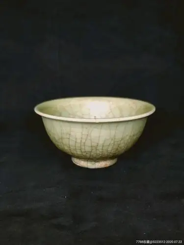 元代龙泉仿哥釉碗