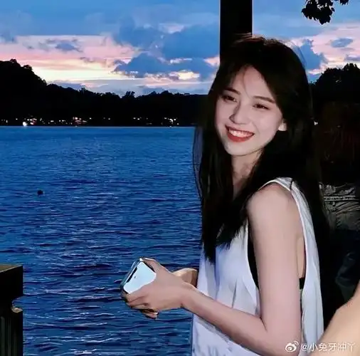 蓝色系女头##蓝色治愈系##小清新女生头像##女生头像