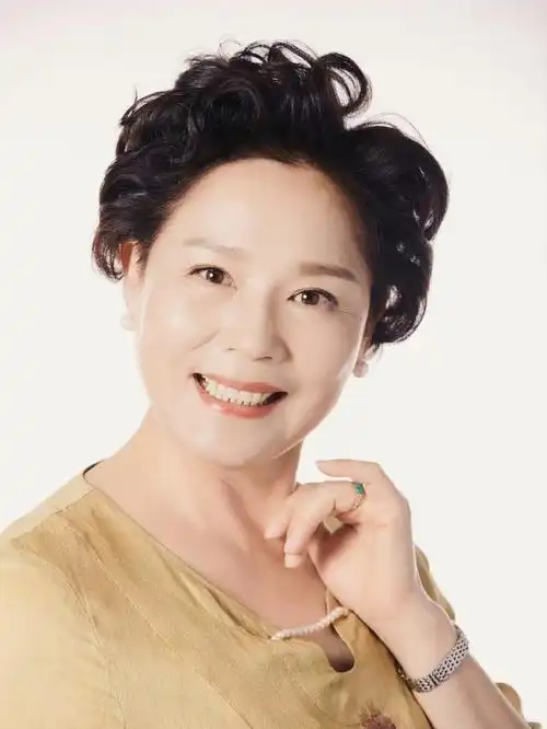 白志迪:娶初恋王丽花,婚后生一子,终获幸福