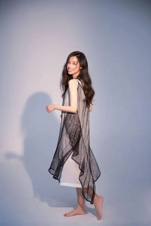 孟慧圆携手round2献唱你好检察官片尾曲崭新的世界真意上线