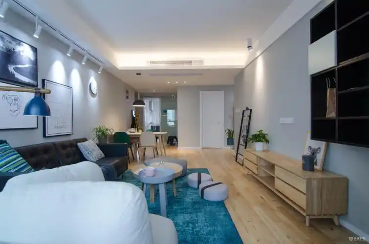 简欧豪华主卧背景墙装修效果图