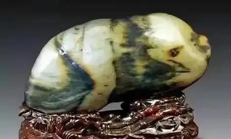 如此难得的佳品,卖出108万的价格也就不足为奇了.