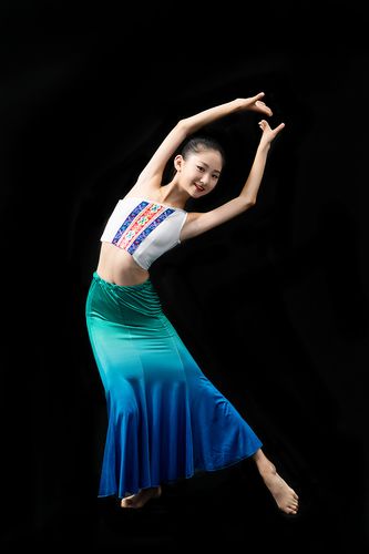 儿童青少年舞蹈表演服装定制傣族鱼尾大摆弹力儿童演出服