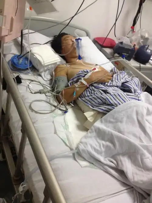 求求大家救救这个慈祥的母亲