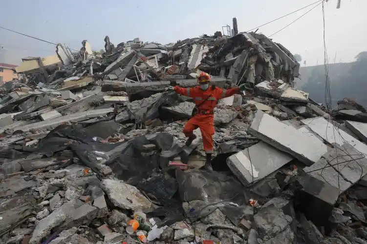 当年震后的汶川