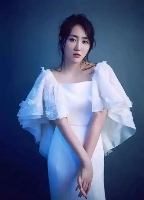 "性感女神"高姝瑶