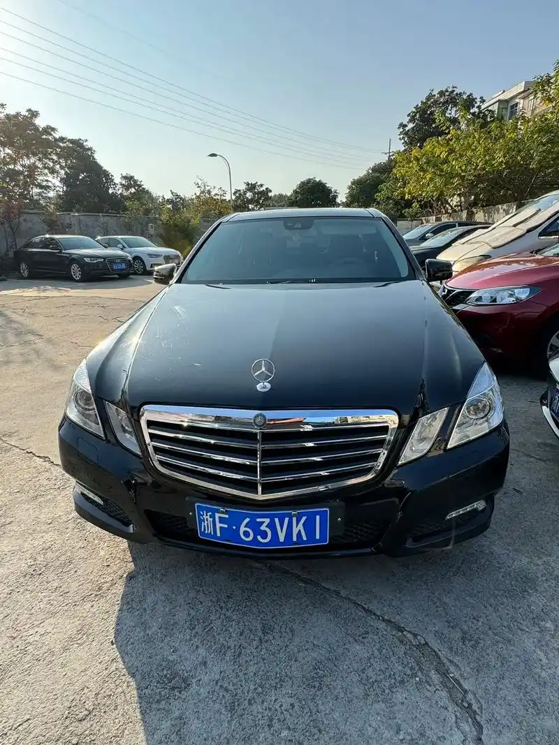 2010年奔驰e300全进口,立标,奔驰经典怀档,无钥匙记录