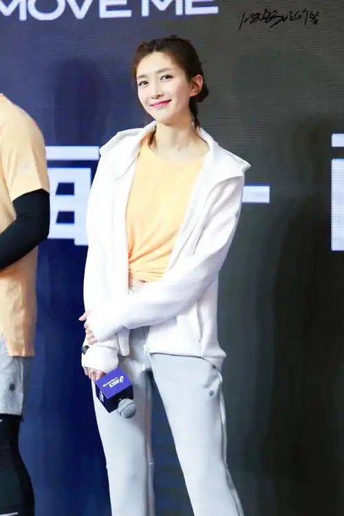 亚瑟士线下酷玩运动派对高清6p@江疏影小辫子好可爱