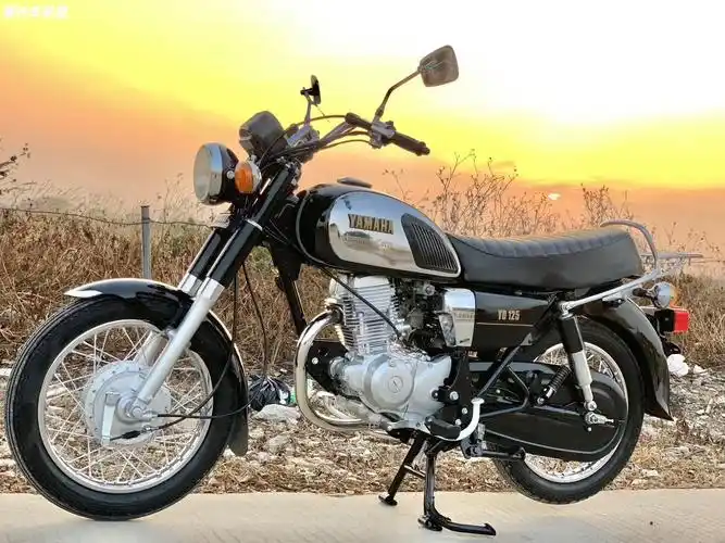 雅马哈yd125复古