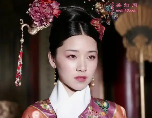 孝哲毅皇后:清朝最有才华的皇后,却怀着孩子自尽而亡