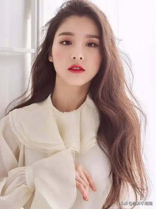 田姬振韩国女团五代最美神颜之一清纯少女的代表