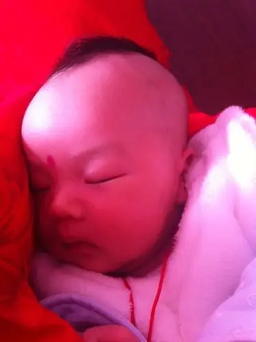 剪一点也没事啊,桃子头是这样的