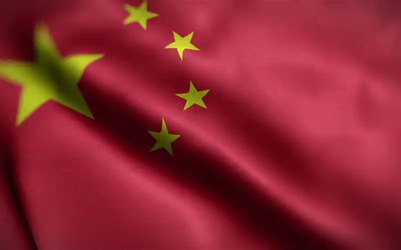 高清无水印素材有旗帜质感的国旗飘扬