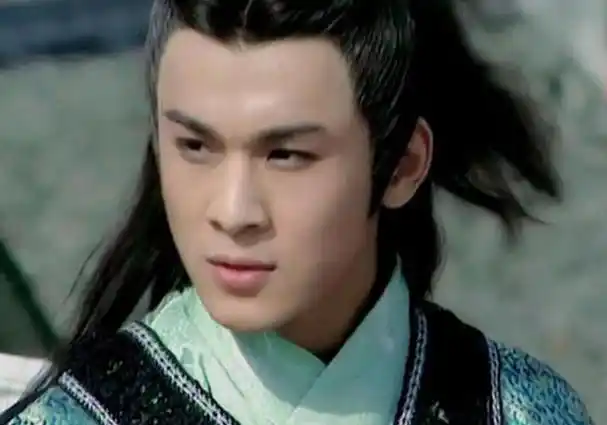 乔振宇的6个男神角色,周霆琛超帅,少恭很霸气,这位风华绝代!